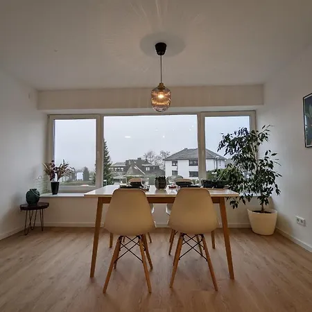 Zentrale Und Gemuetliche In Nah An Der Апартаменти