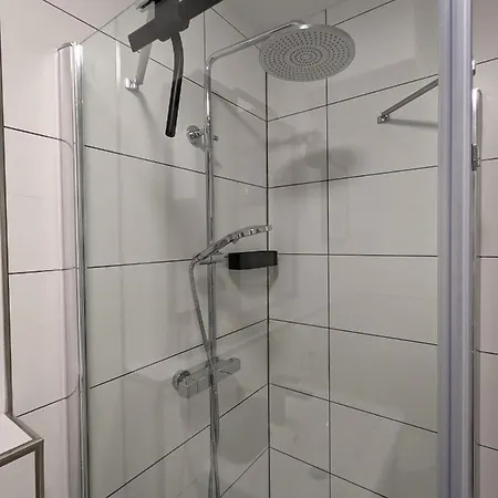 Zentrale Und Gemuetliche In Nah An Der