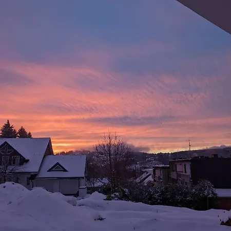 Zentrale Und Gemuetliche In Nah An Der Apartamento