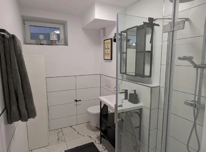 Zentrale Und Gemuetliche In Nah An Der